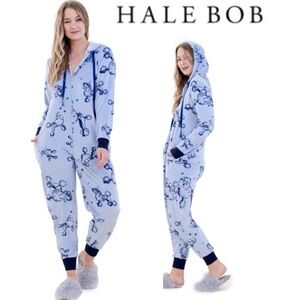 Hale Bob Onesie Zip Up Hoodie Pajamas‎ with Poodle Print Size Small baby blue